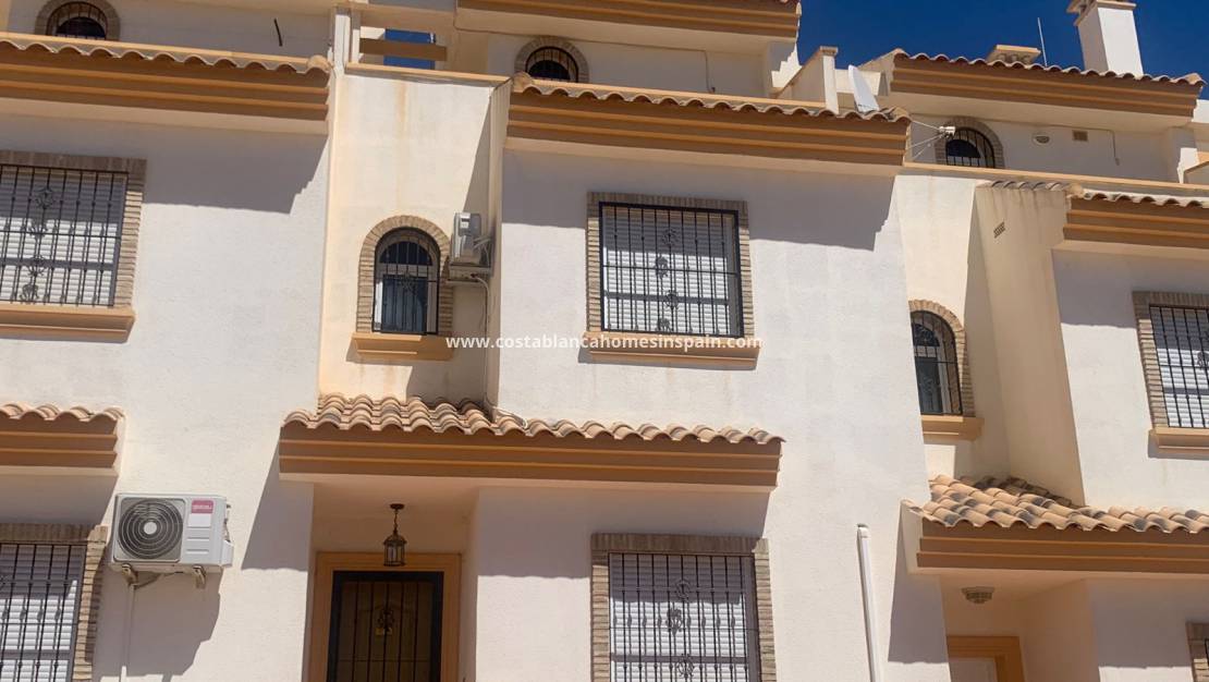 Resale - Town house - Orihuela Costa - Los Dolses