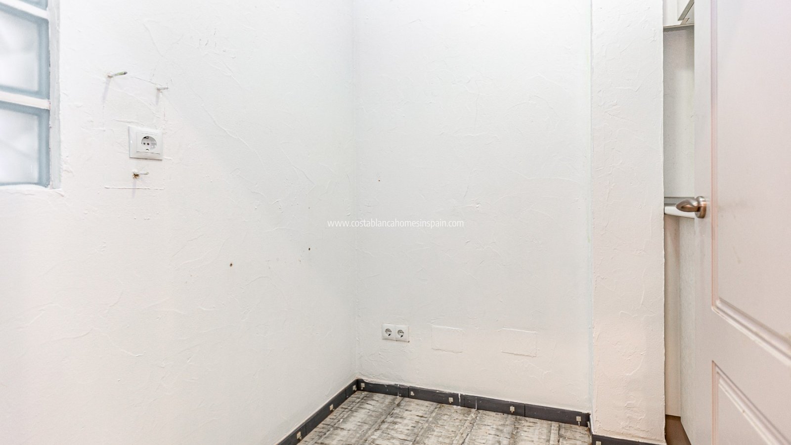 Alquiler a largo plazo - Commercial - Villamartin