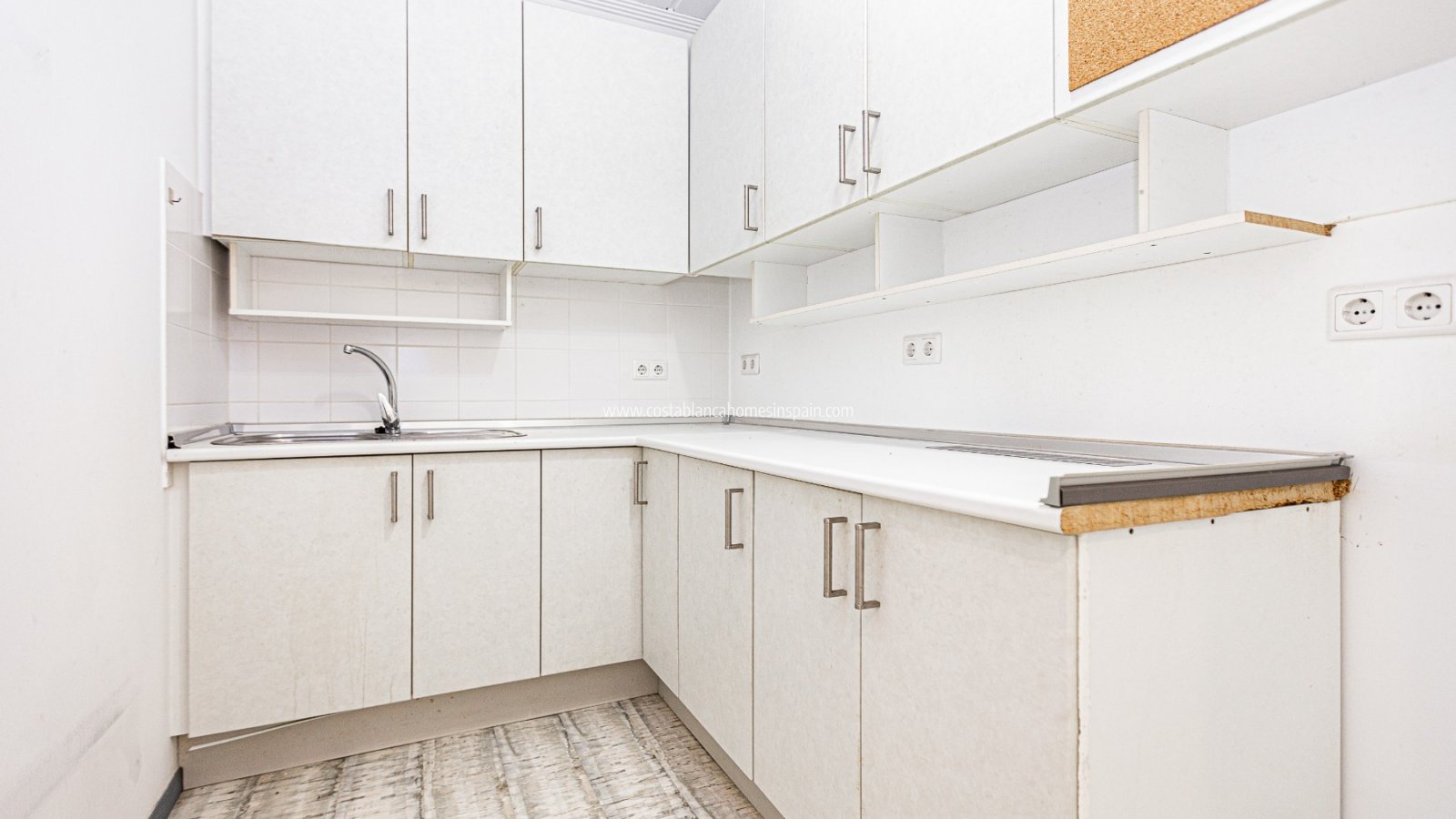 Alquiler a largo plazo - Commercial - Villamartin