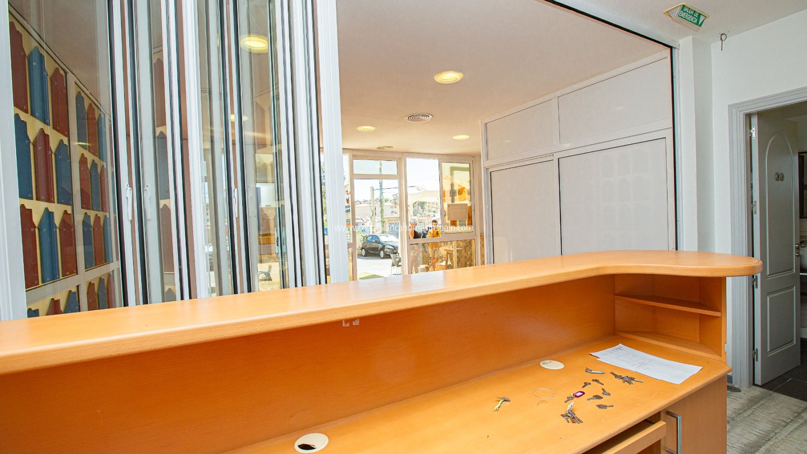 Alquiler a largo plazo - Commercial - Villamartin