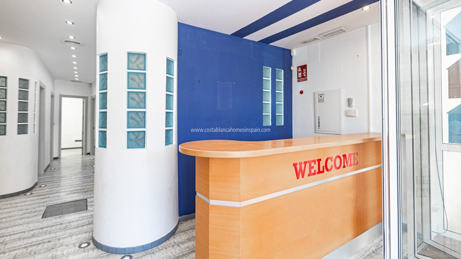 Alquiler a largo plazo - Commercial - Villamartin