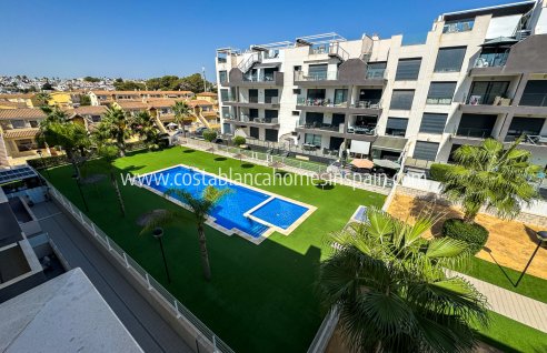 Apartment - Használt - Orihuela Costa - Villamartin