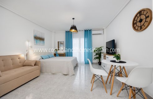 Apartment - Használt - Torrevieja - SLI-16895