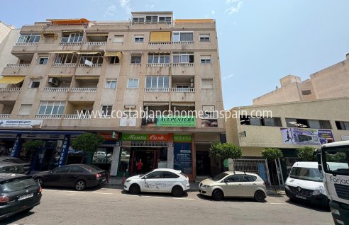 Apartment - Sale - Torrevieja - Centro
