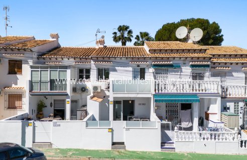 Apartment - Sale - Torrevieja - Lago jardin