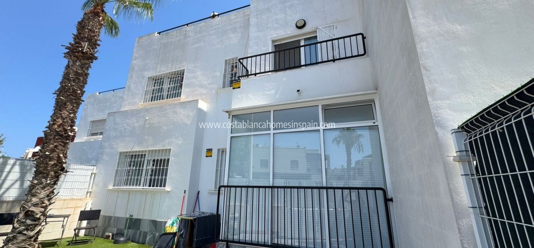 Bungalow - Re-salg - Torrevieja - Aguas Nuevas