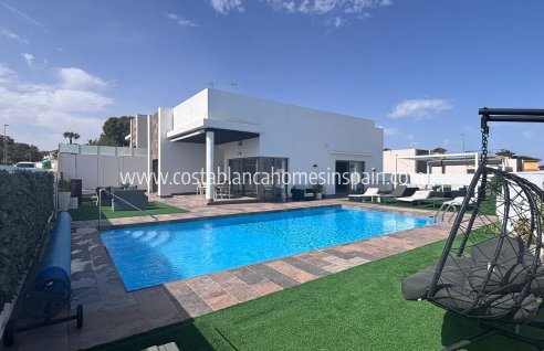 Detached Villa - Használt - Villamartin - Pau 8