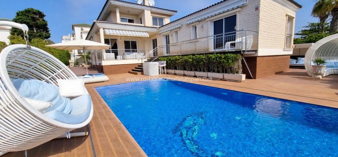 Detached Villa - Resale - Torrevieja - La Mata