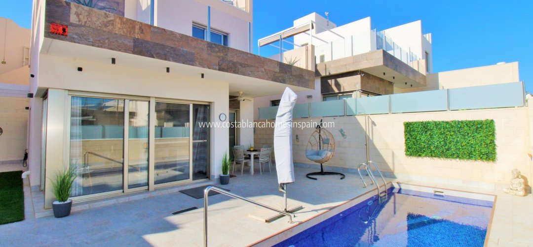 Detached Villa - Resale - Villamartin - Villamartin