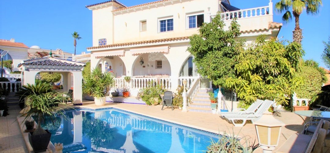 Detached Villa - Revente - Orihuela Costa - Villamartin