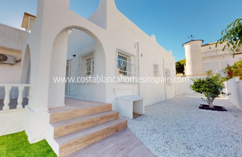 Detached Villa - Revente - San Miguel de Salinas - BLUE LAGOON