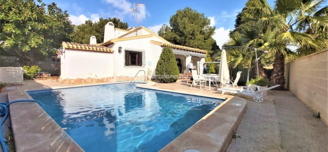 Detached Villa - Revente - Torrevieja - Torrevieja