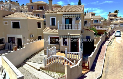 Detached Villa - Revente - Villamartin - Costa Blanca