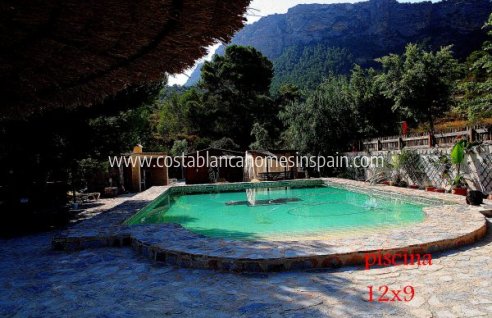 Finca - Re-salg - Gea y Truyols - 1053DT