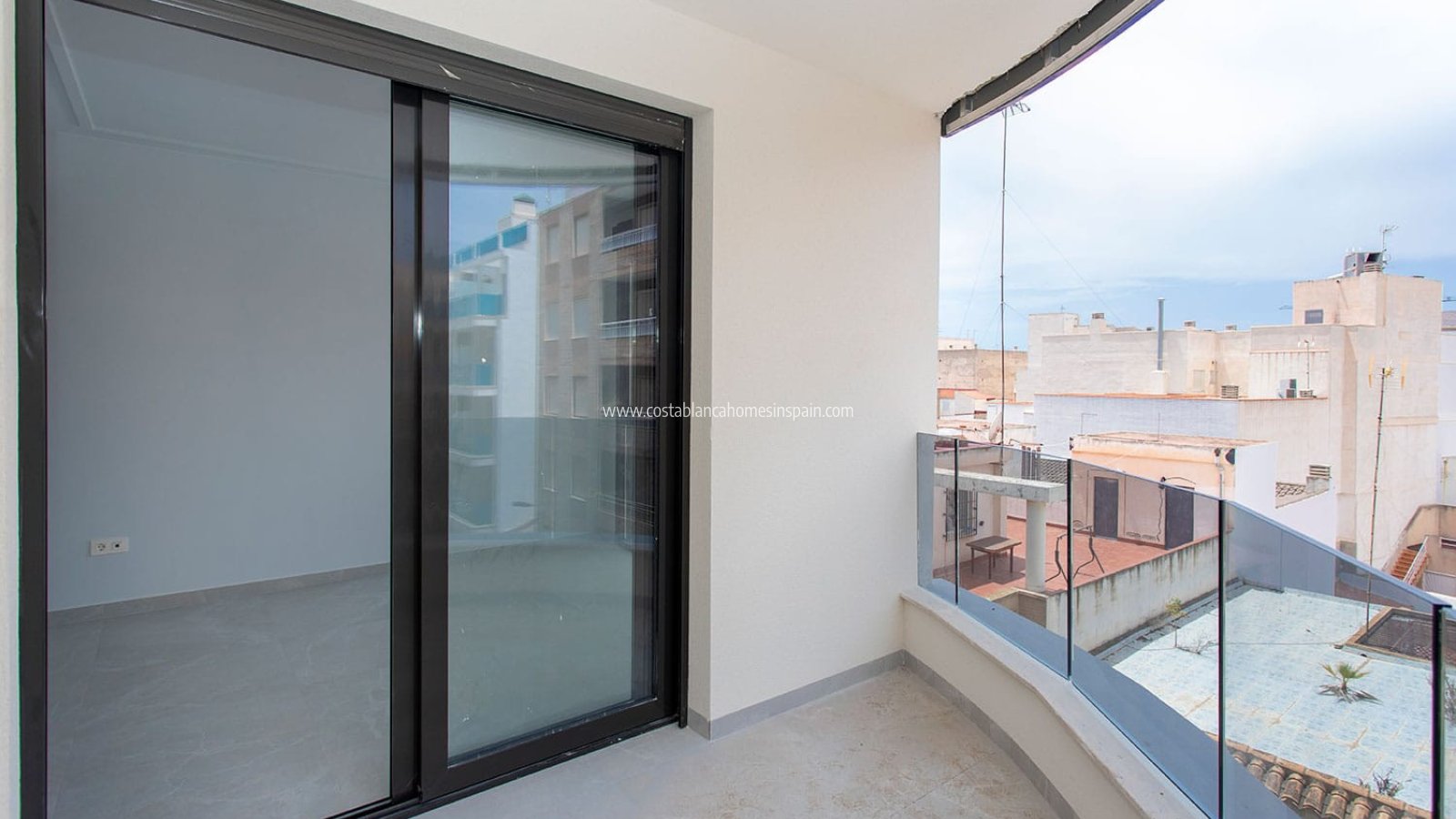 Használt - Apartment - Torrevieja - Beach