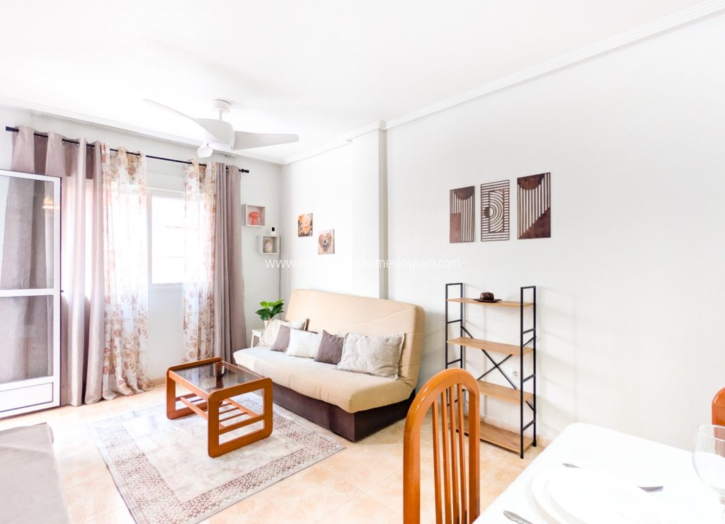 Használt - Apartment - Torrevieja - Parque las naciones