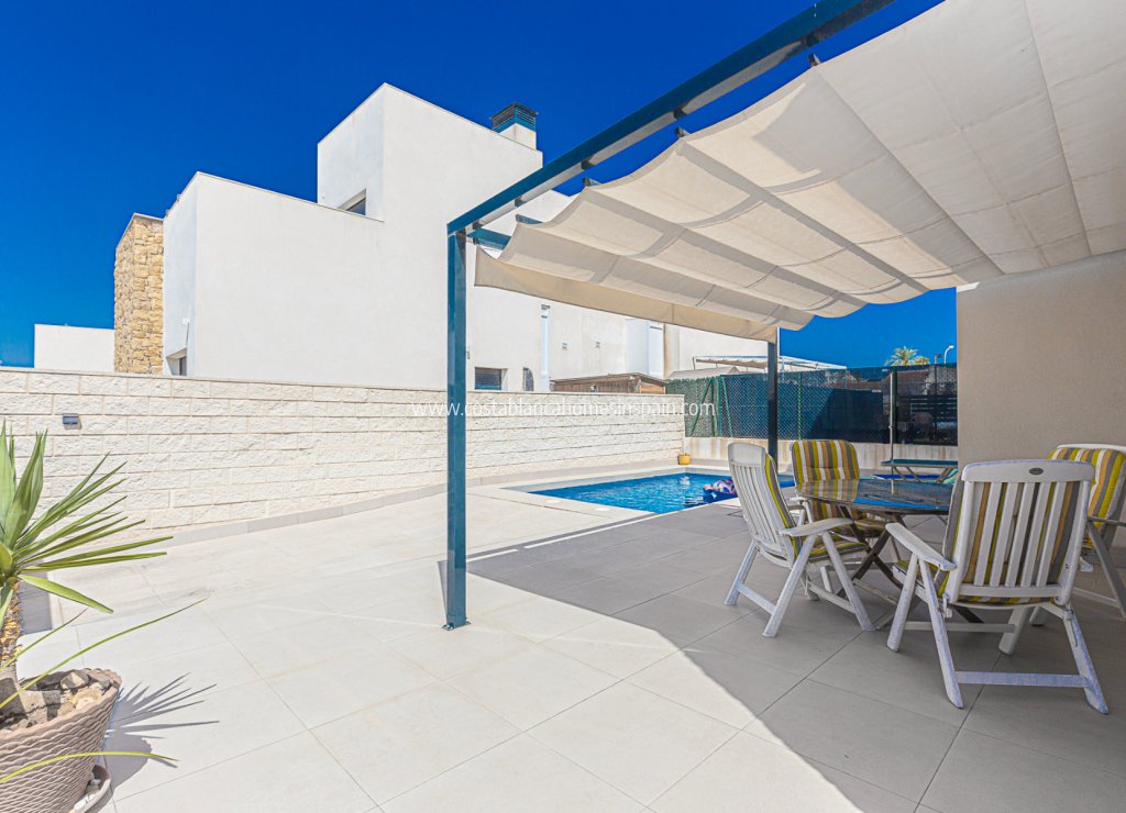 Használt - Detached Villa - Ciudad Quesada - Doña Pepa