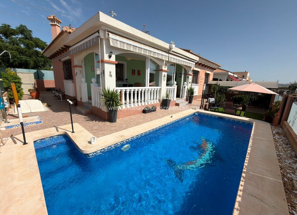 Használt - Detached Villa - Los Montesinos - 