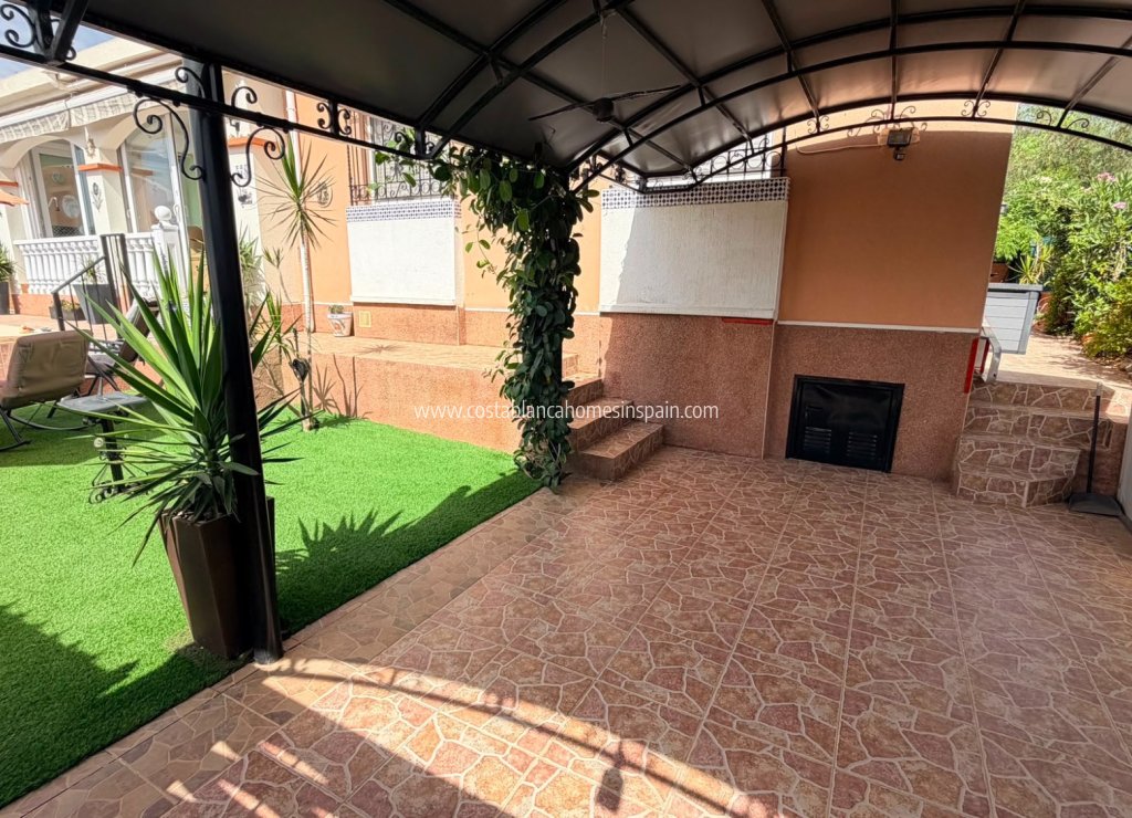 Használt - Detached Villa - Los Montesinos - 