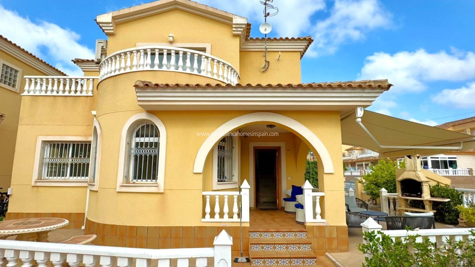 Használt - Detached Villa - Orihuela Costa - Villamartin