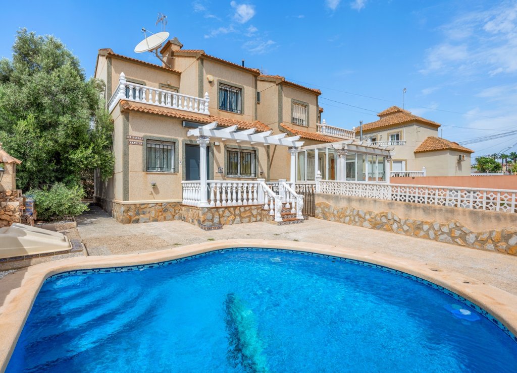 Használt - Detached Villa - Orihuela Costa - 