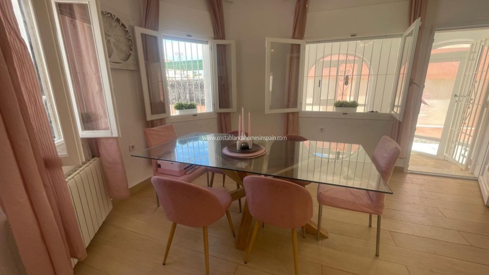 Használt - Detached Villa - Playa Flamenca - Costa Blanca South