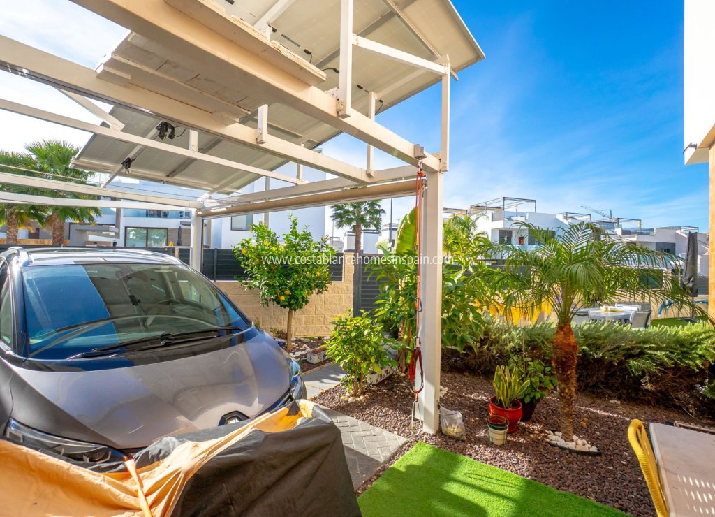 Használt - Detached Villa - 