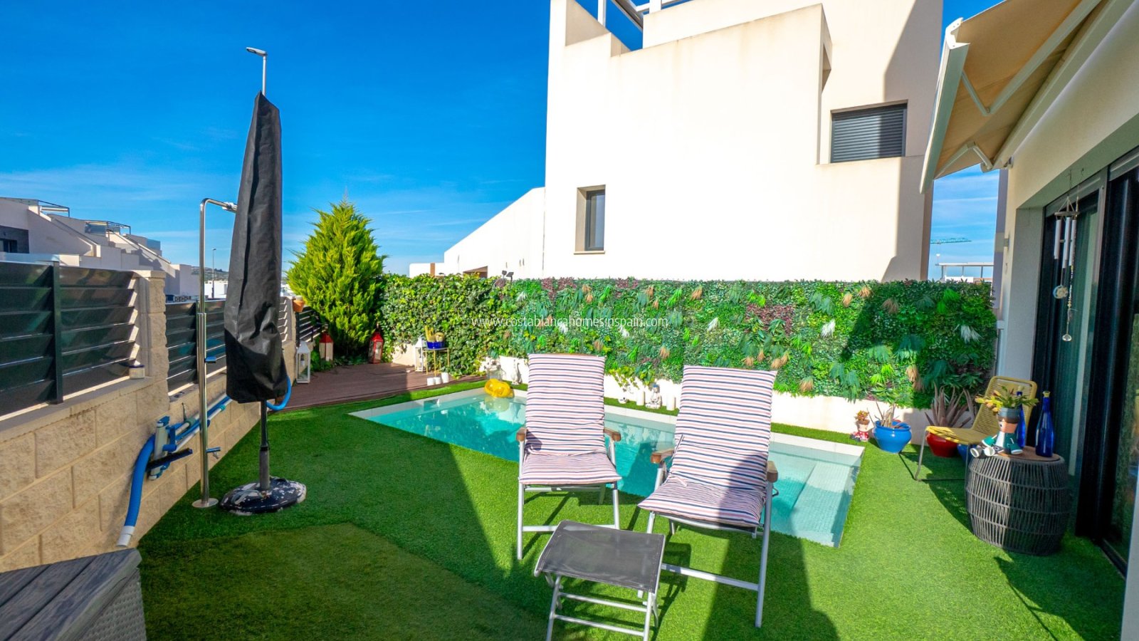 Használt - Detached Villa - 