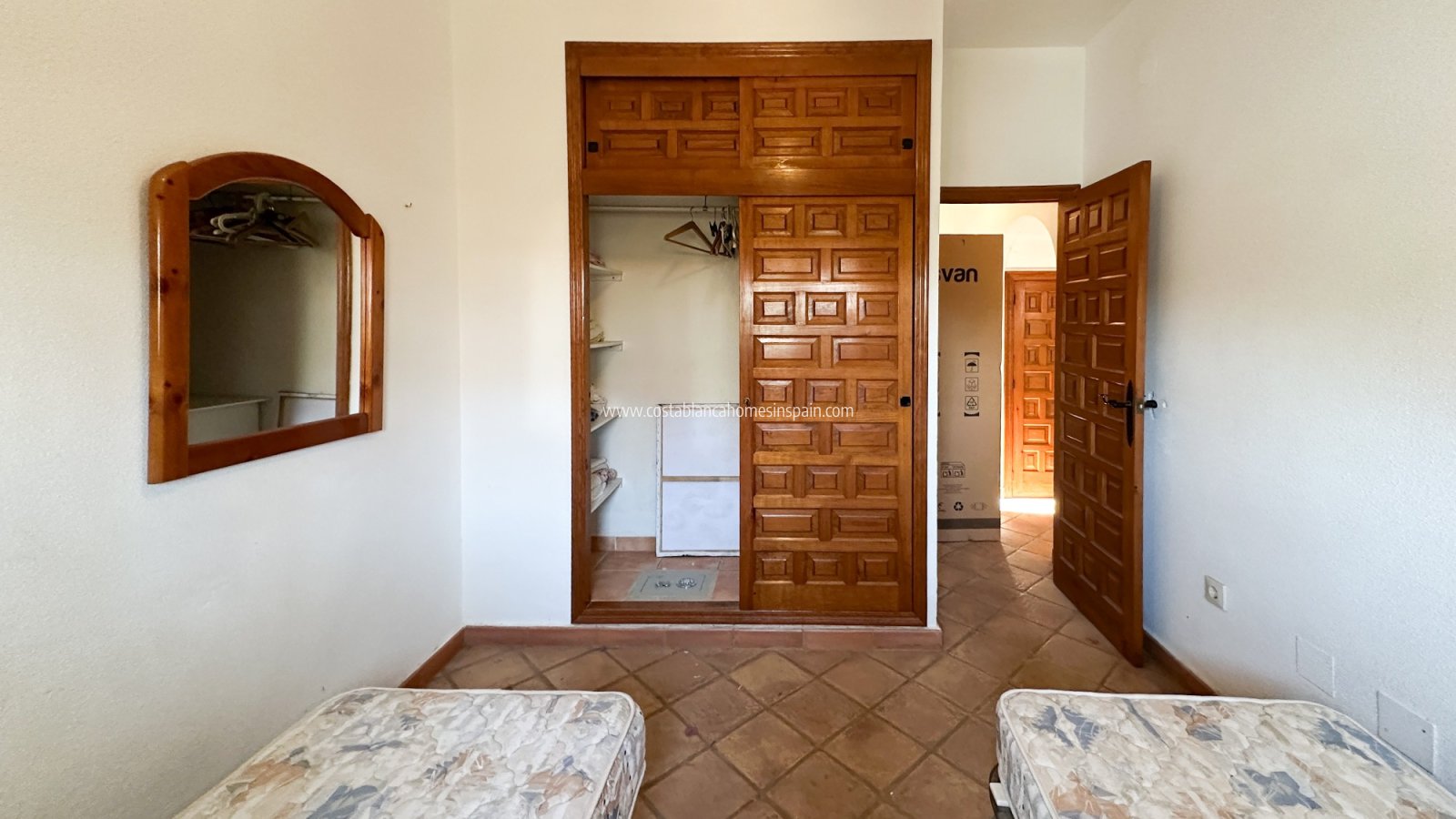 Használt - Detached Villa - 