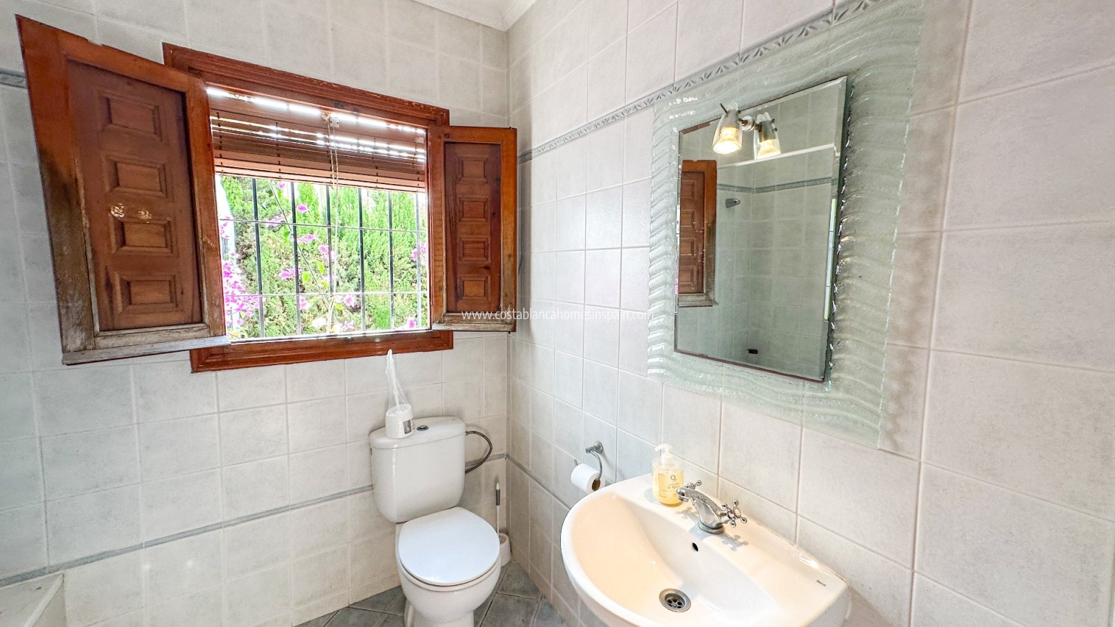 Használt - Detached Villa - 