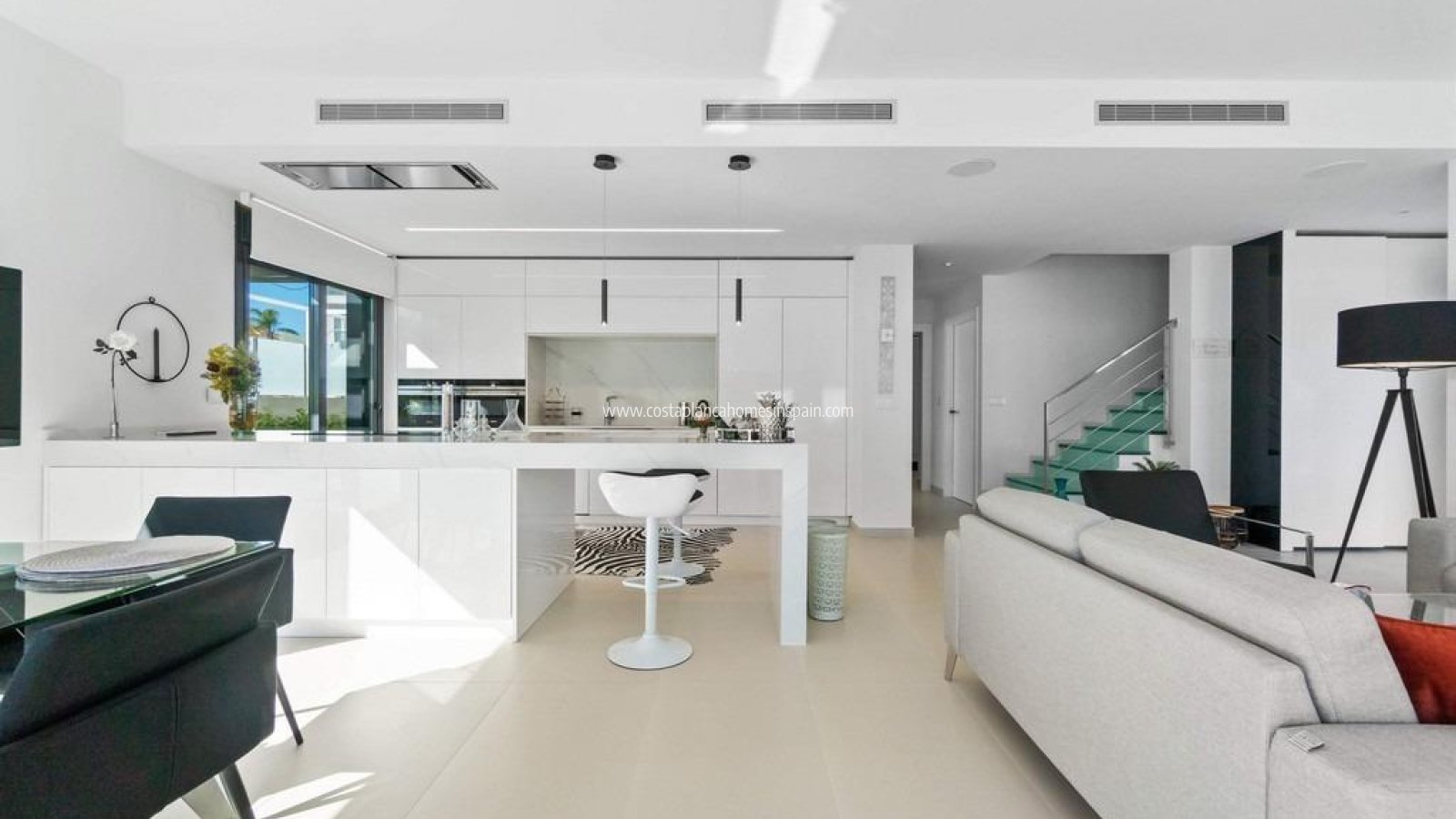 Használt - Detached Villa - 