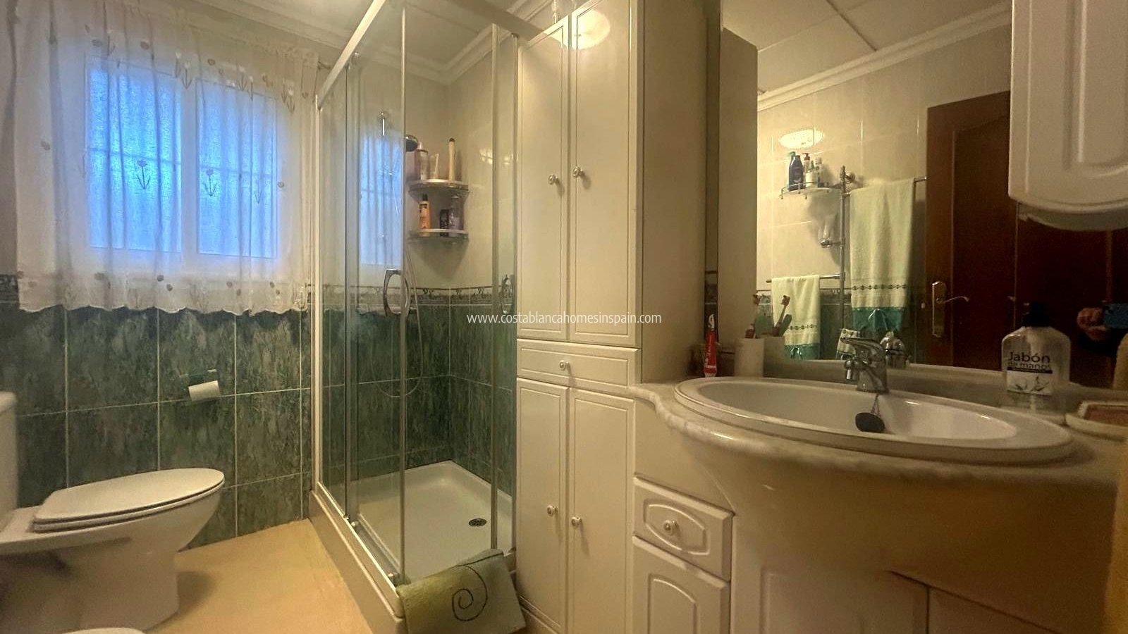 Használt - Detached Villa - 