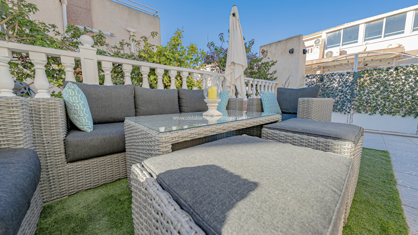 Használt - Semi - Detached Villa - Cabo Roig - 