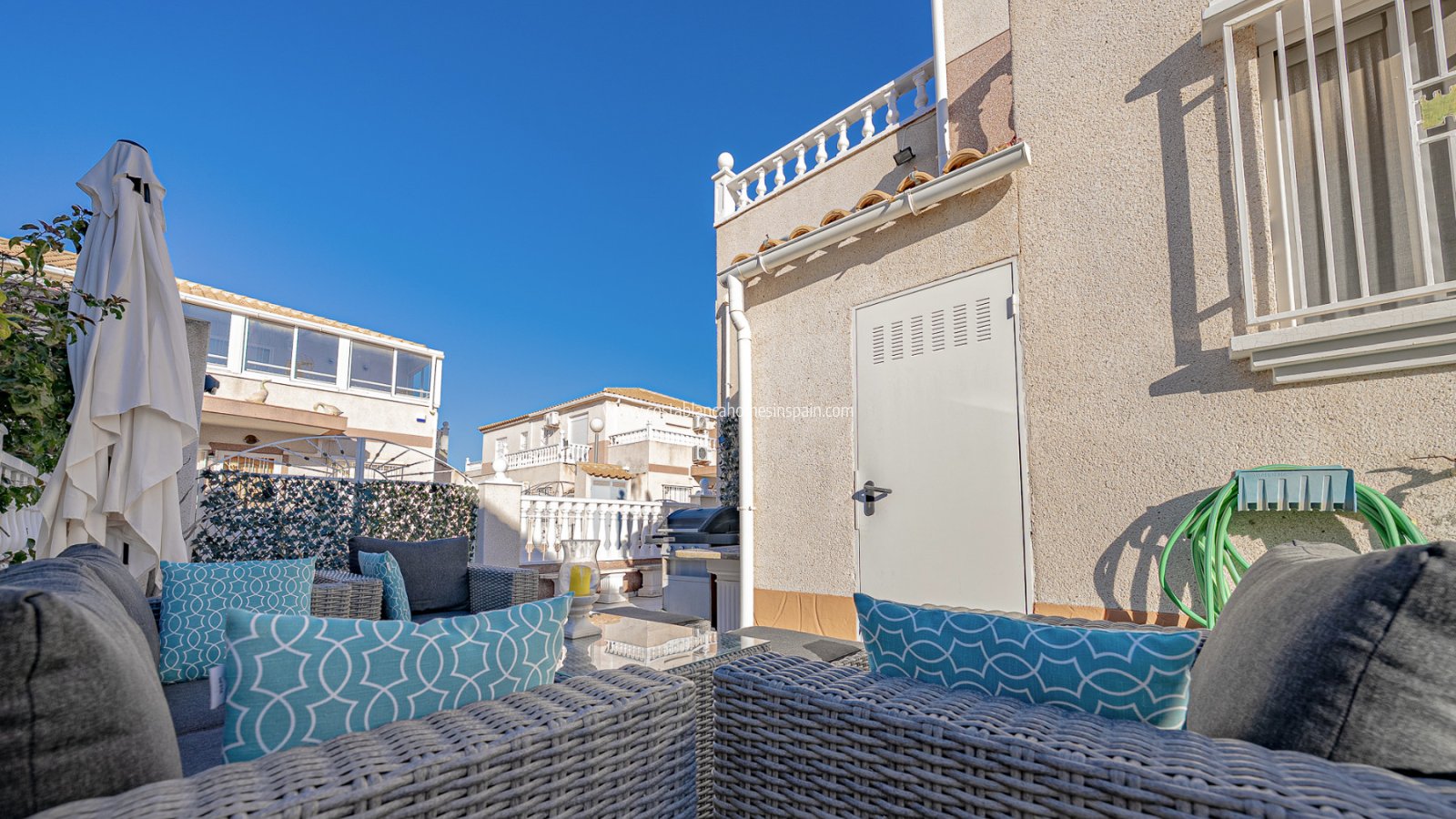 Használt - Semi - Detached Villa - Cabo Roig - 