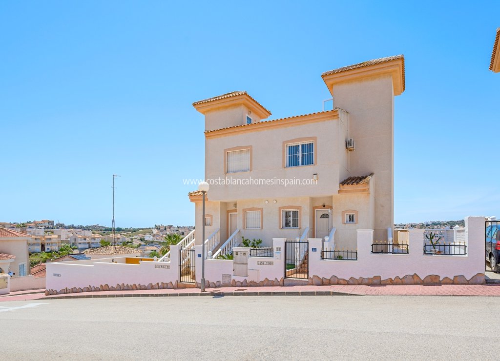 Használt - Semi - Detached Villa - Ciudad Quesada - 