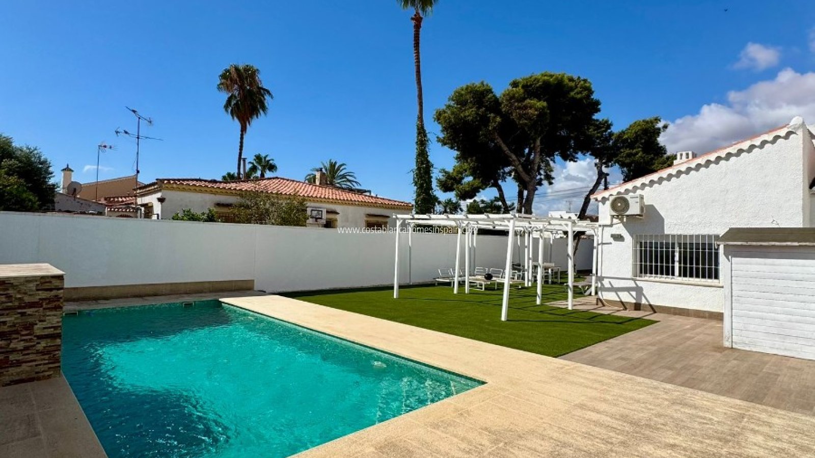 Használt - Semi - Detached Villa - Torrevieja - Torretas