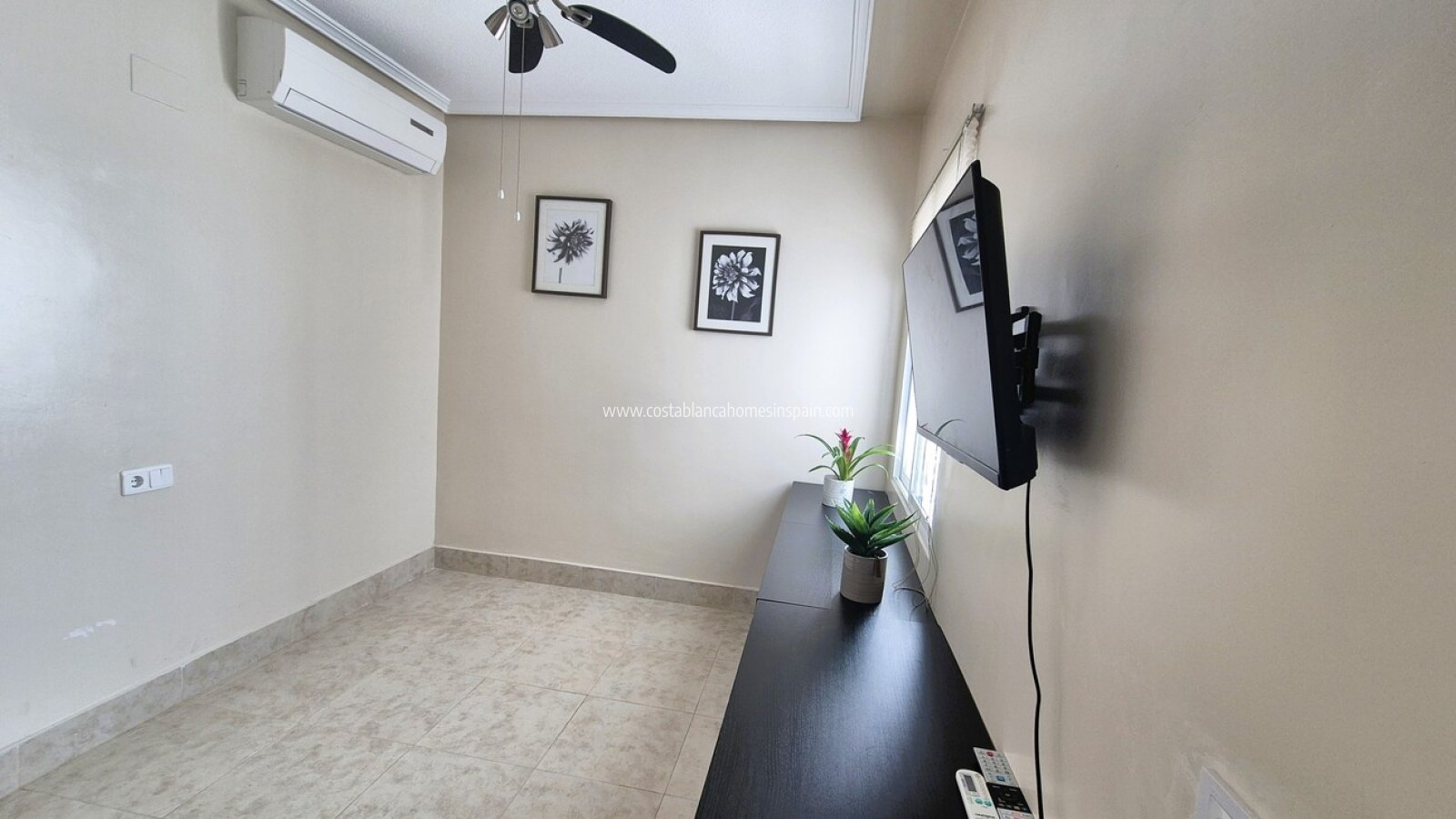 Használt - Semi - Detached Villa - Villamartin - Costa Blanca
