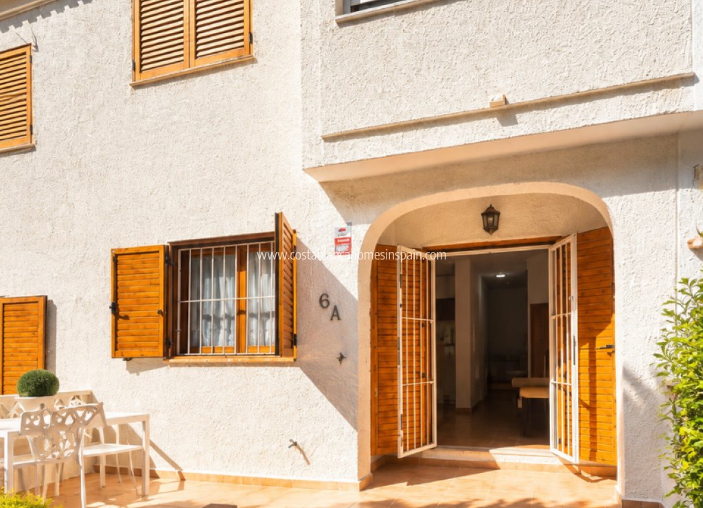 Használt - Townhouse - 