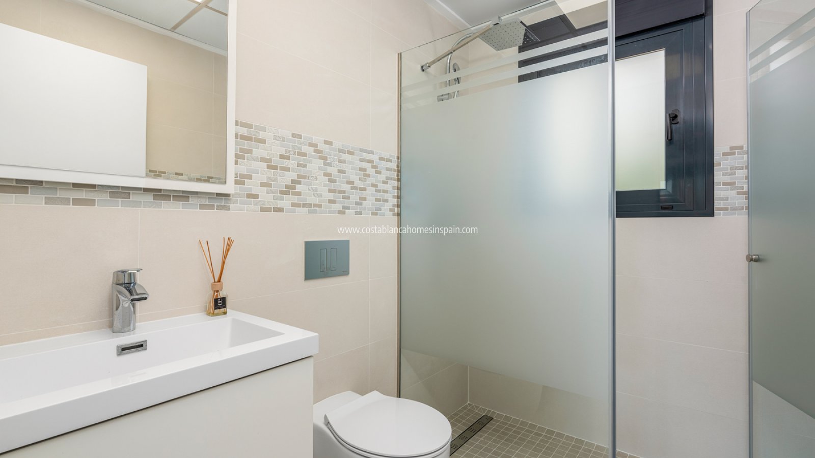 New Build - Detached Villa - Playa Paraiso