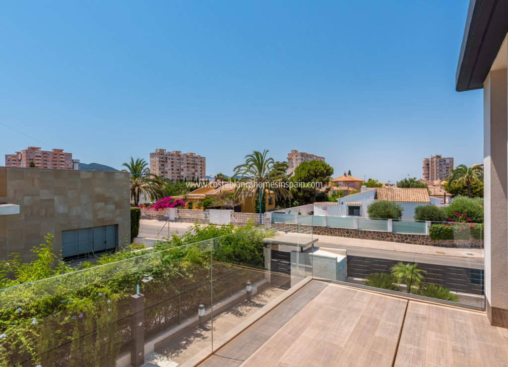 New Build - Detached Villa - Playa Paraiso