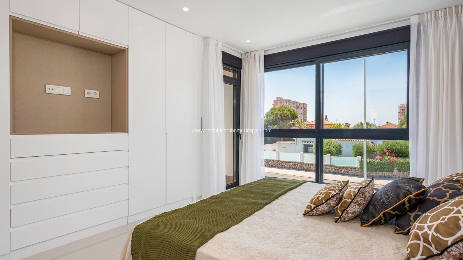 New Build - Detached Villa - Playa Paraiso