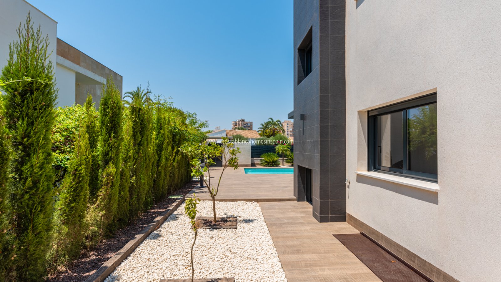 New Build - Detached Villa - Playa Paraiso