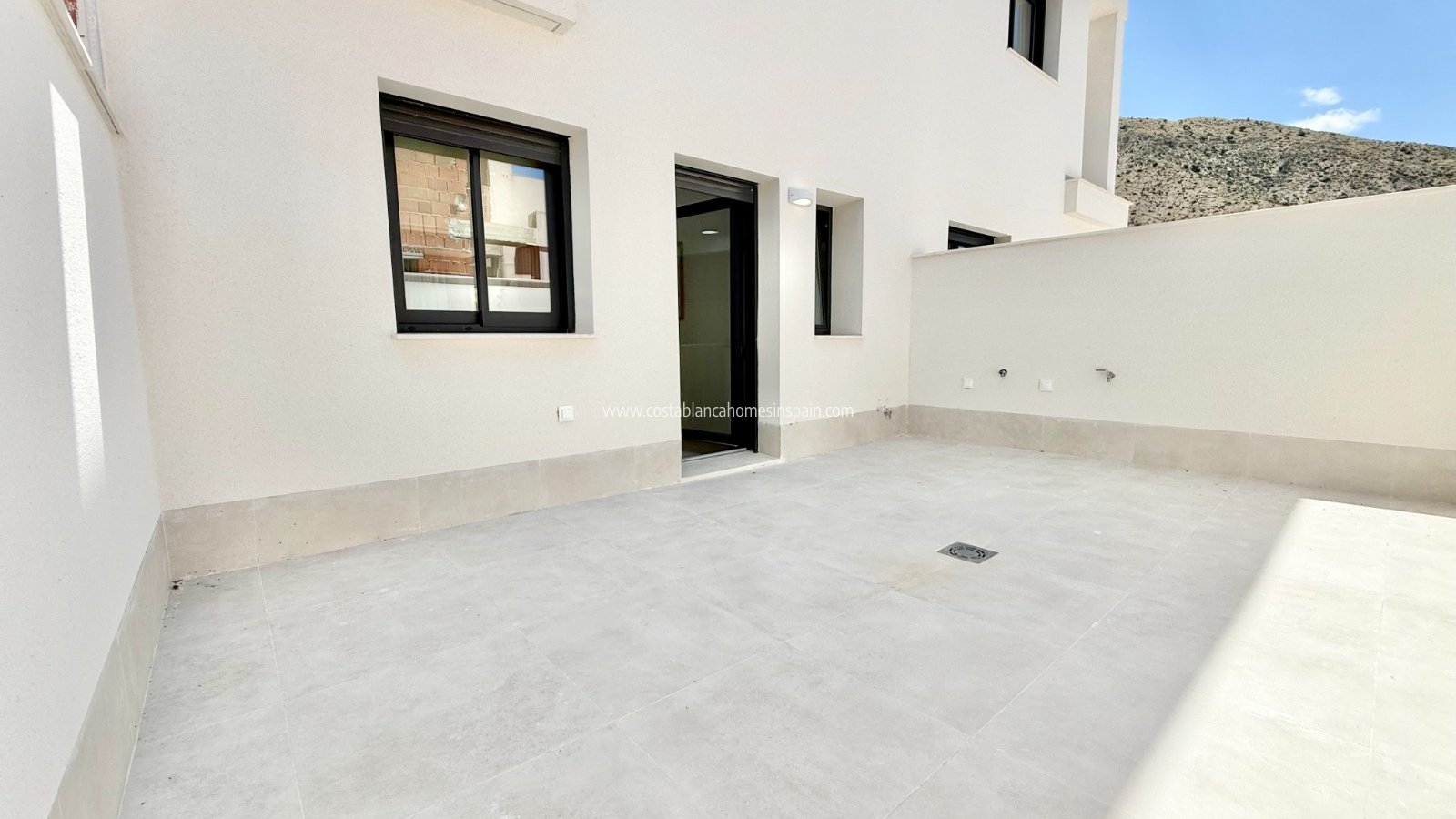 Nouvelle construction - Apartment - Cox