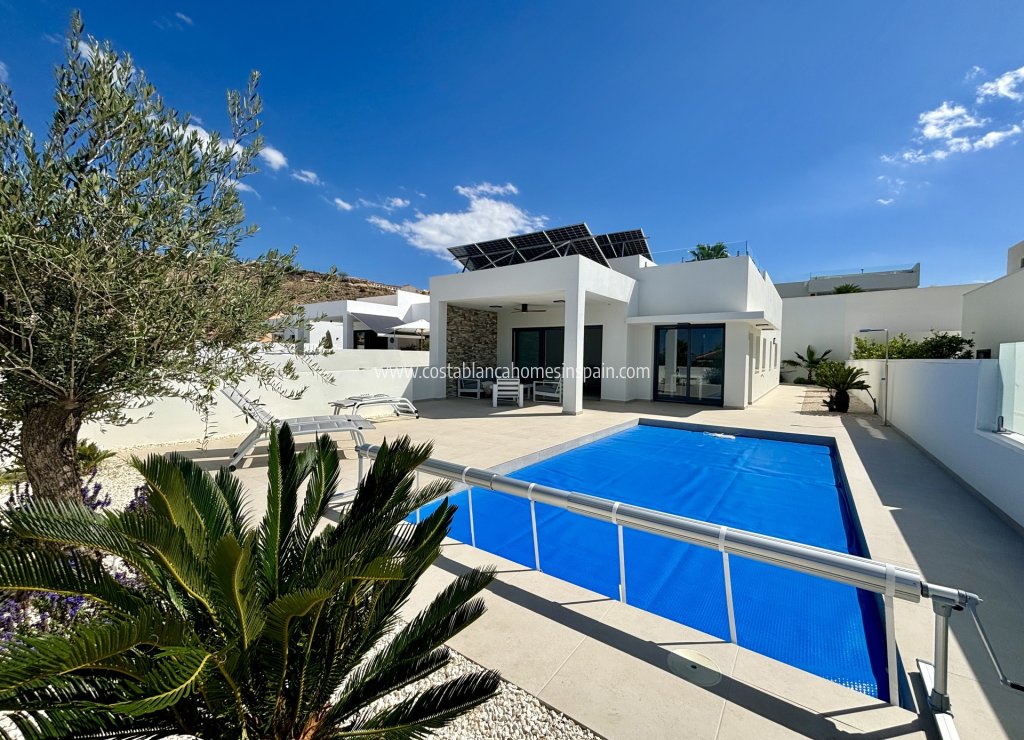 Nouvelle construction - Detached Villa - Benijófar