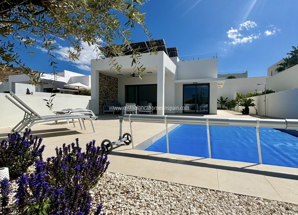 Nouvelle construction - Detached Villa - Benijófar