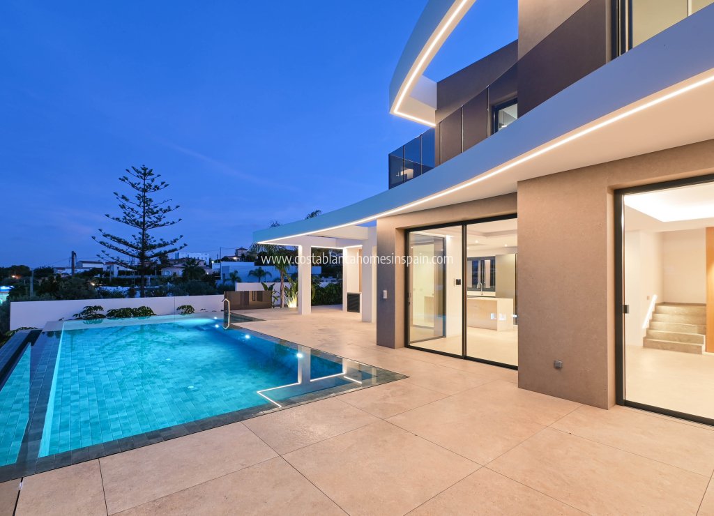 Nouvelle construction - Detached Villa - Benissa