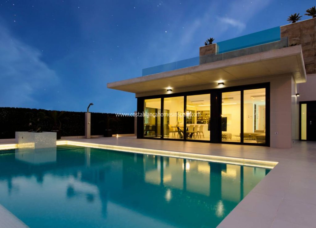 Nouvelle construction - Detached Villa - Campoamor