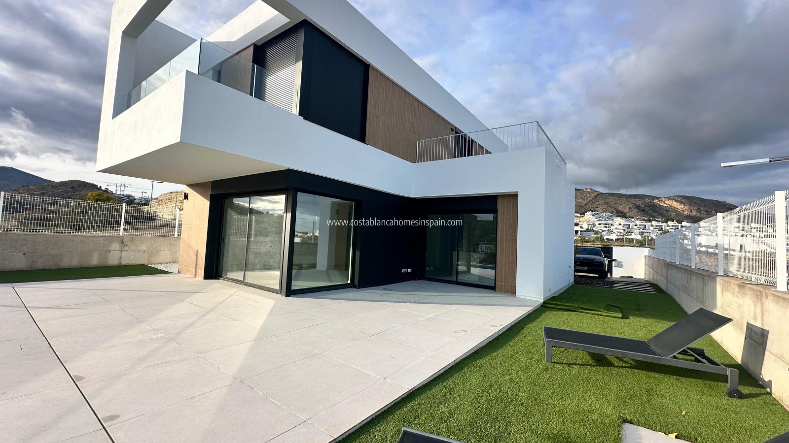 Nouvelle construction - Detached Villa - Finestrat