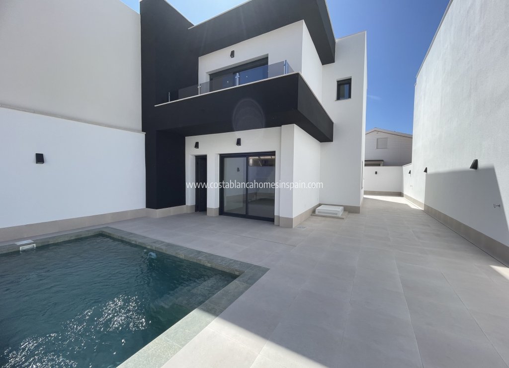 Nouvelle construction - Detached Villa - Heredades