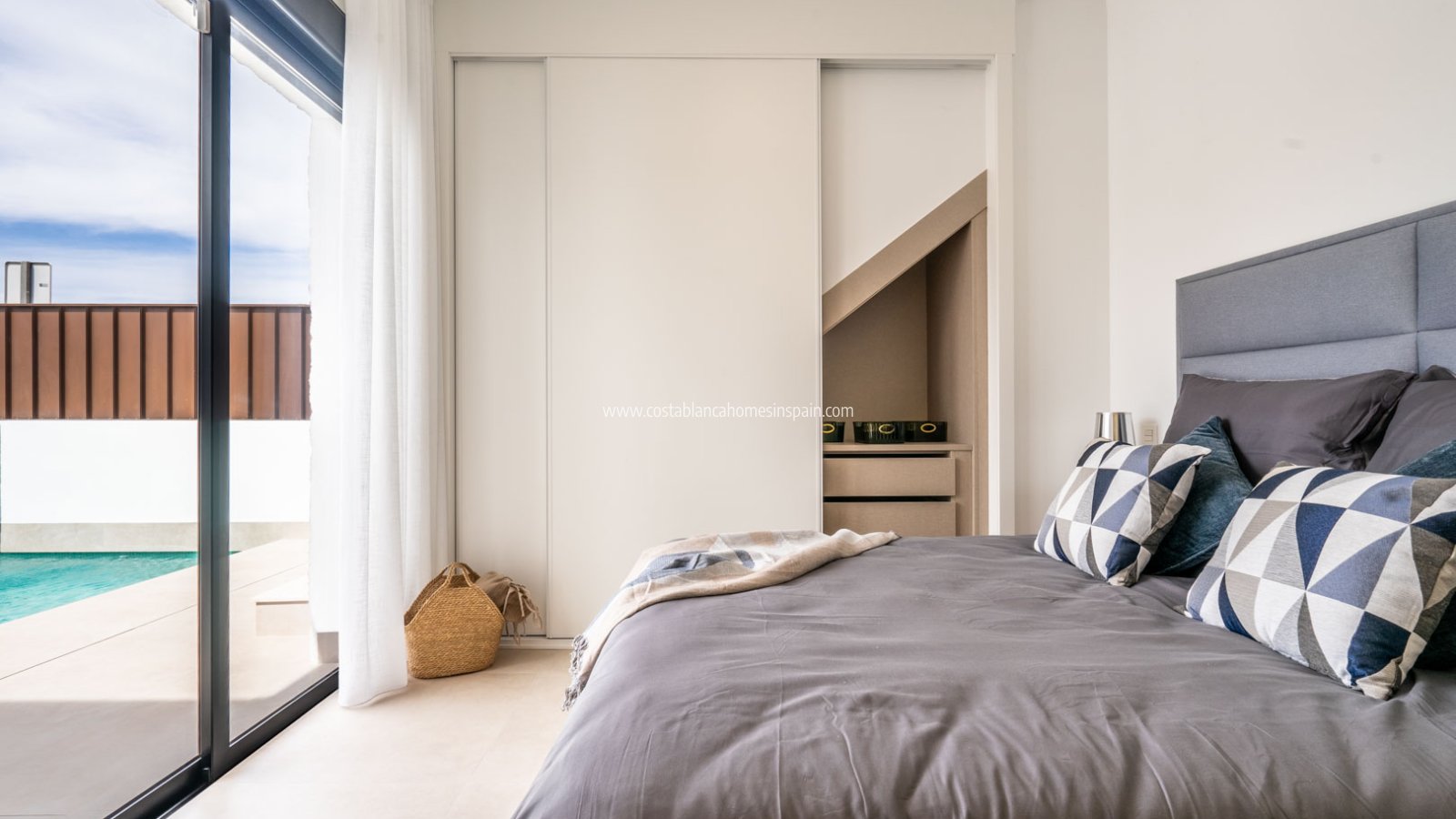 Nouvelle construction - Detached Villa - Roldan